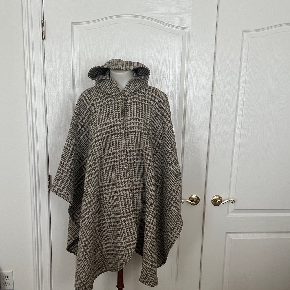 BEAUTIFUL wool cape